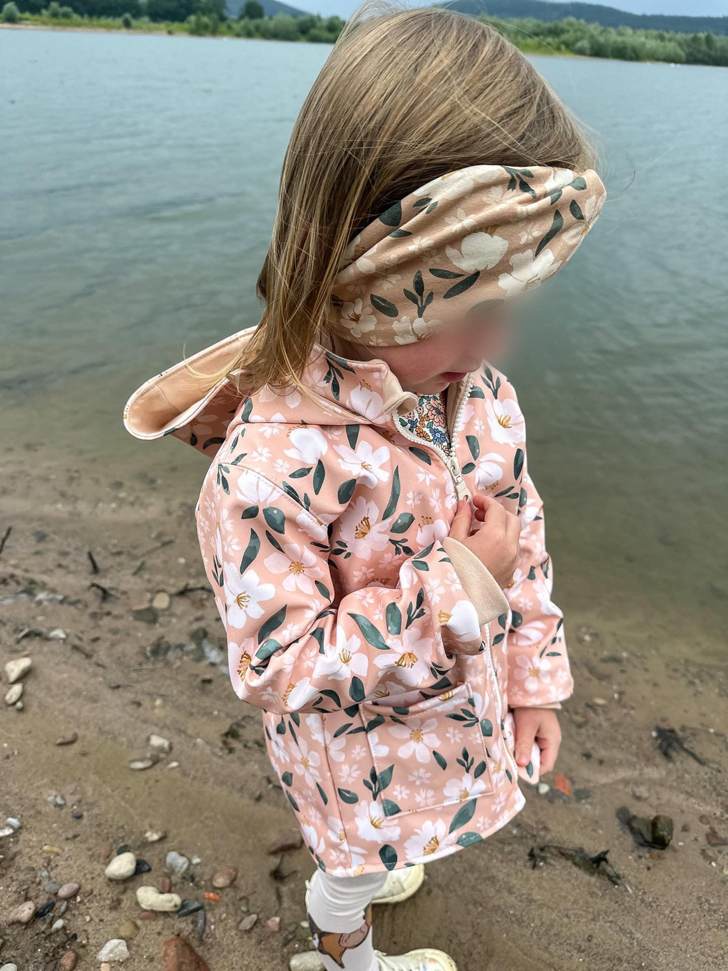Softshelljacke mit Blumen