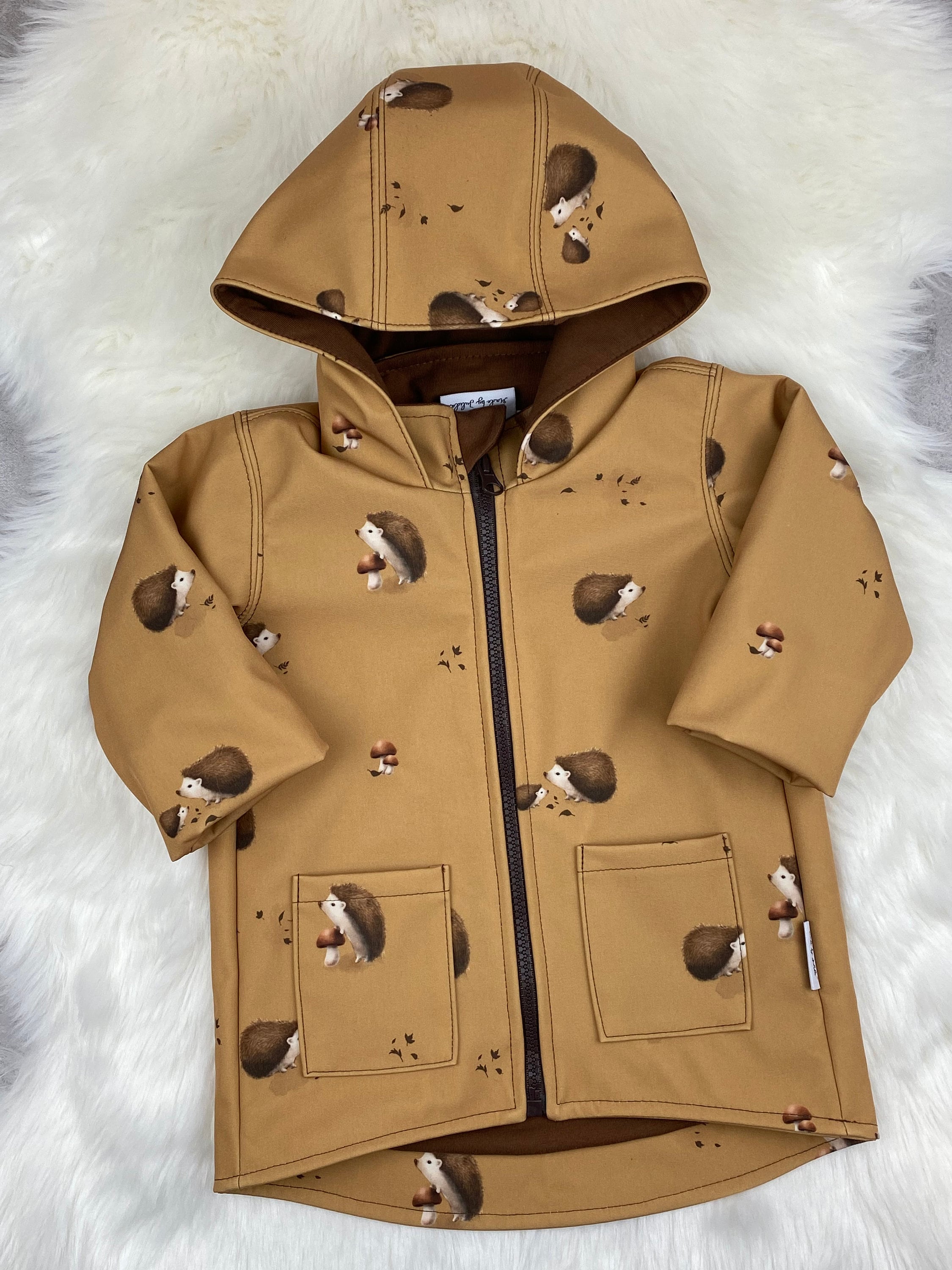 Kinder Softshelljacke „Igel“ – Made by Julida