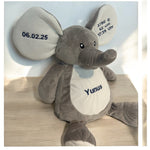 Seitenprofil Kuscheltier bestickt mit Namen und Datum an Bauch und Ohren Elefant