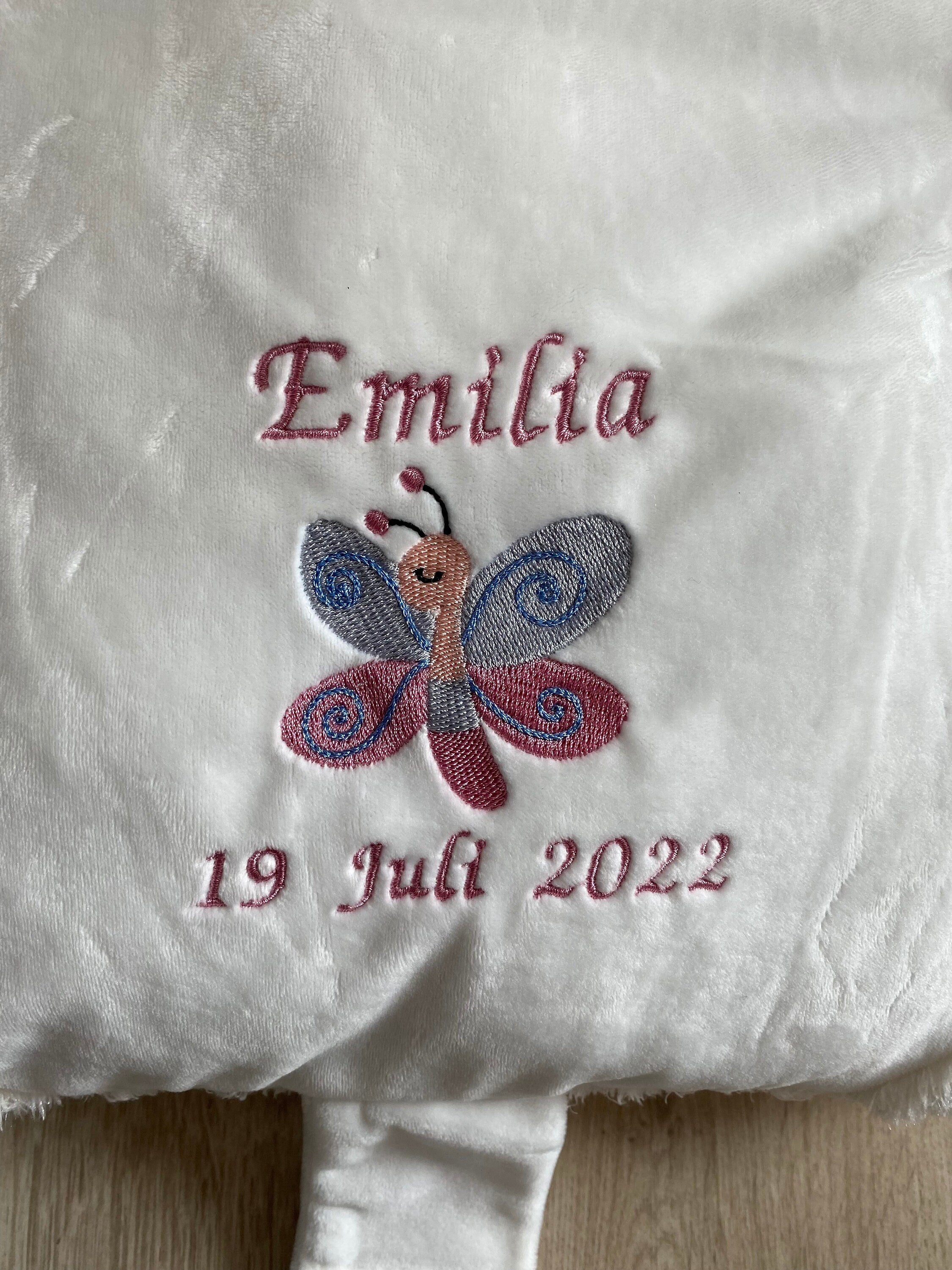 Personalisiertes Kuschelkissen, Schmusekissen Lamm, Geburtskissen, Kuscheltier mit Namen, Taufgeschenk personalisiert, Kuschelkissen Schaf